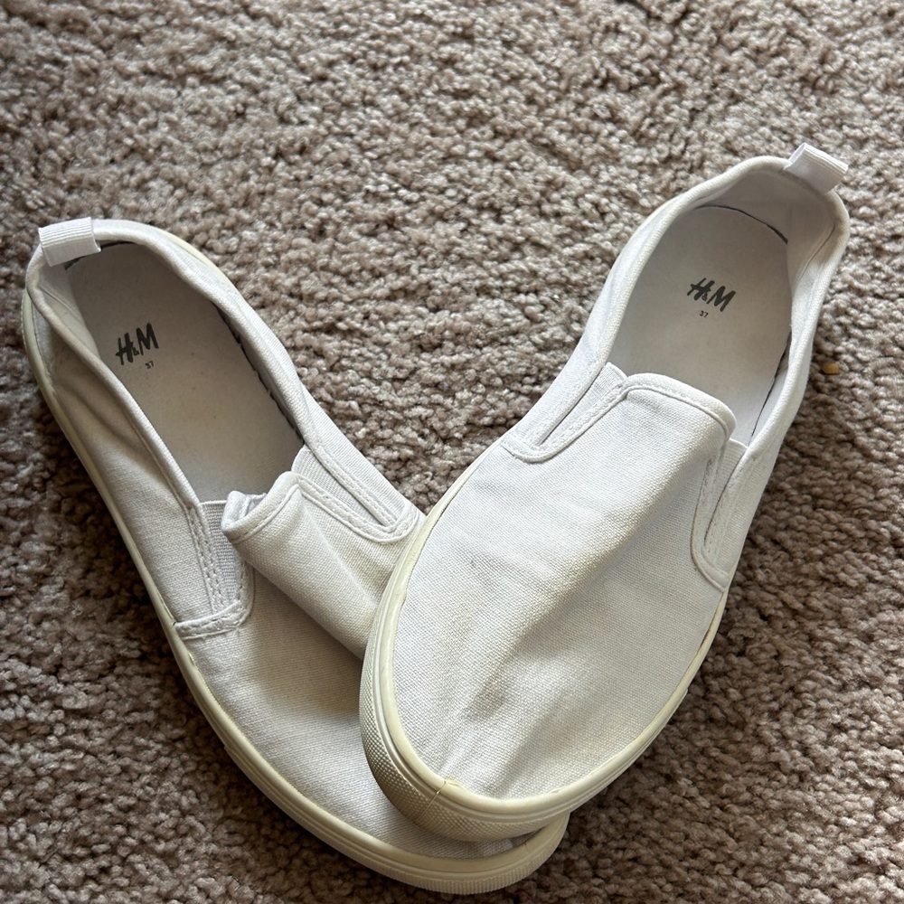 H&M Cream Slip-On Shoes